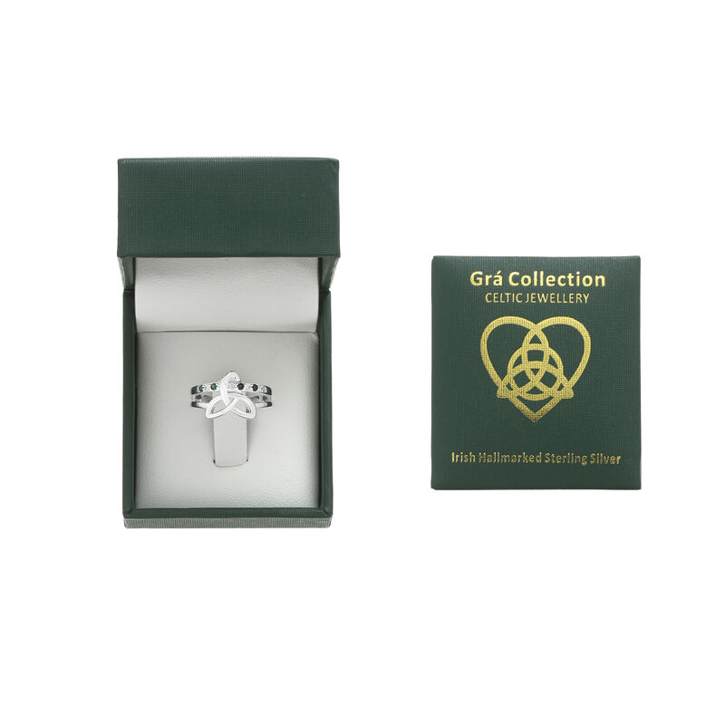 Grá Collection Trinity Knot Band Ring With Green Stones Sterling Silver